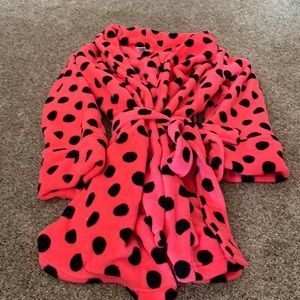 New without tags PINK robe.